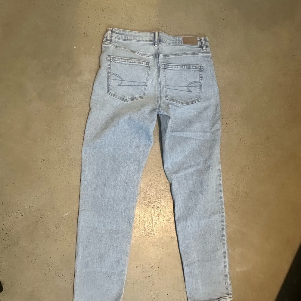 American eagle size 26 strigid mom jeans light blue